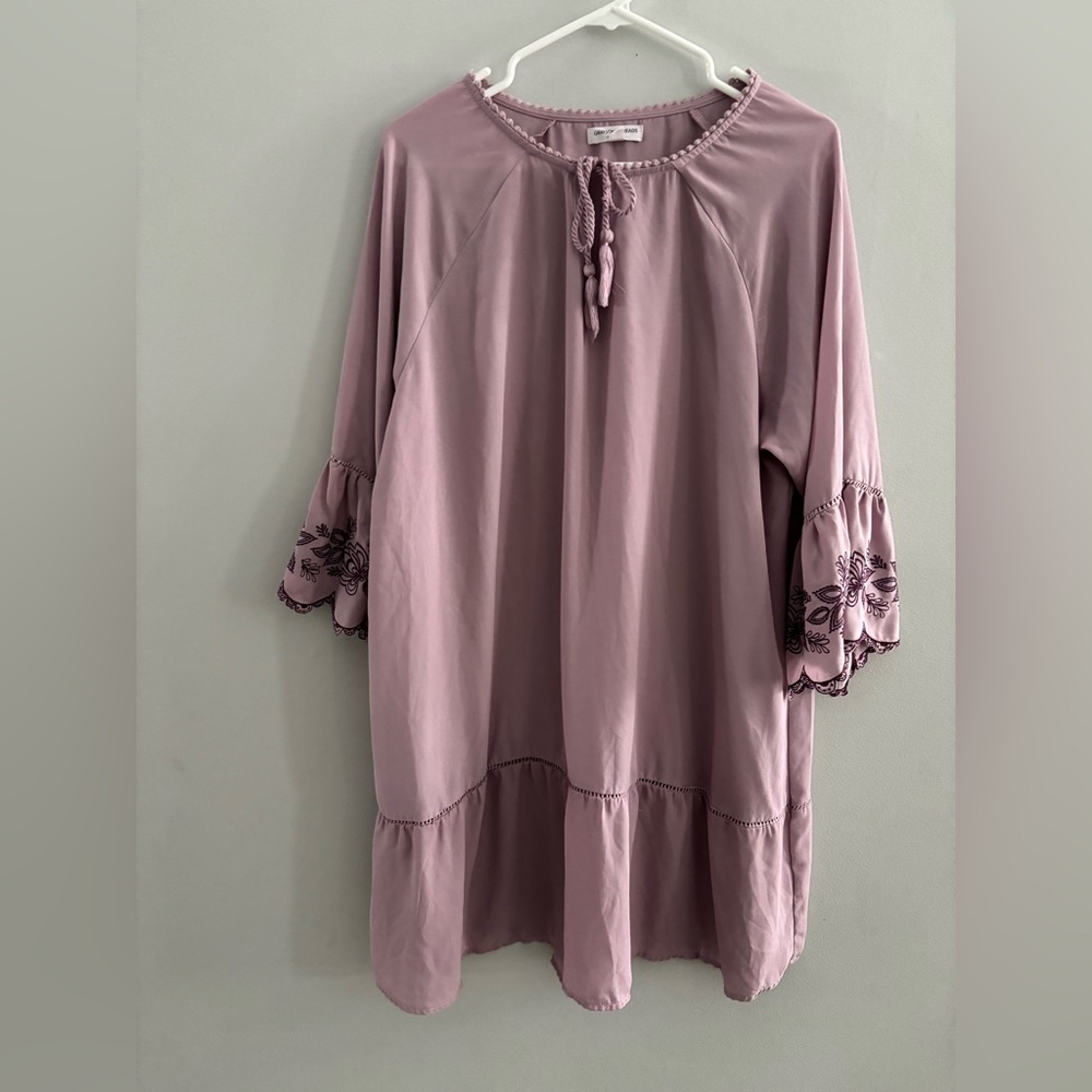 Grayson Threads Purple Mauve Embroidered Tunic Top Dress Tie-Up Neckline Flounce
